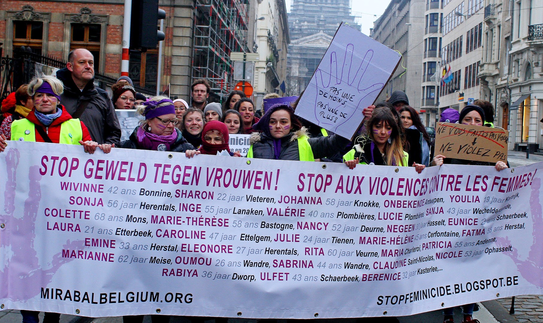 Des féminicides par dizaines de milliers, 98% des femmes victimes de harcèlement sexuel